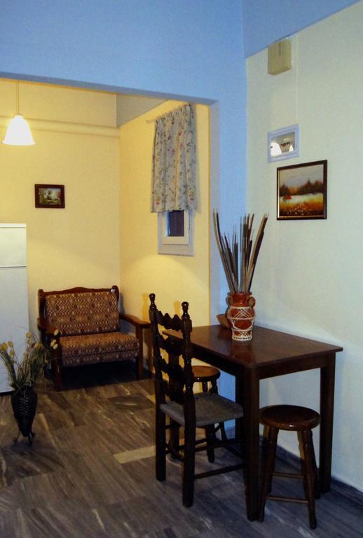 Idroussa Appartement Mpatsi Kamer foto