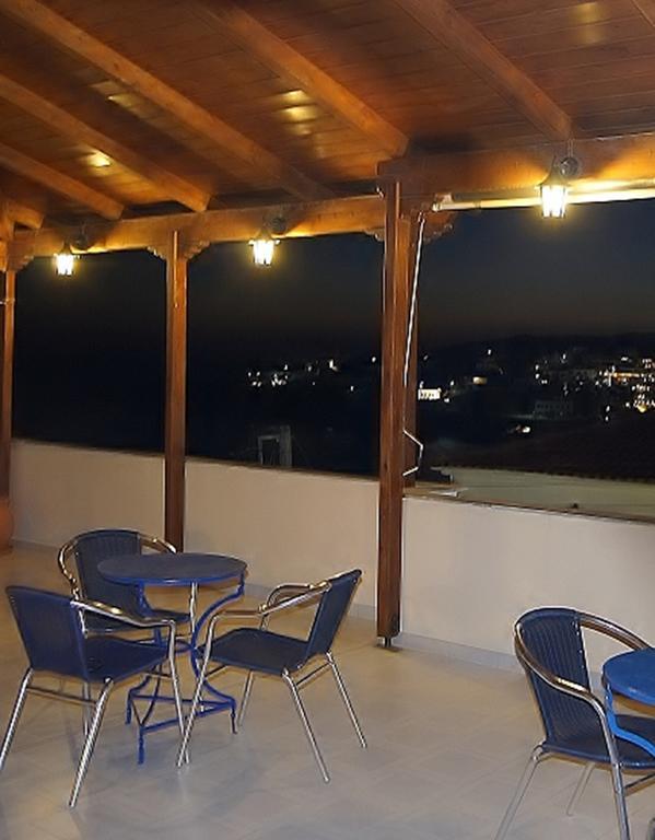 Idroussa Appartement Mpatsi Buitenkant foto