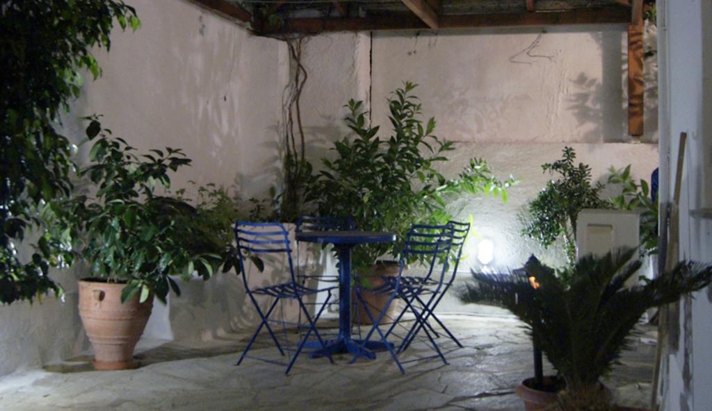 Idroussa Appartement Mpatsi Buitenkant foto